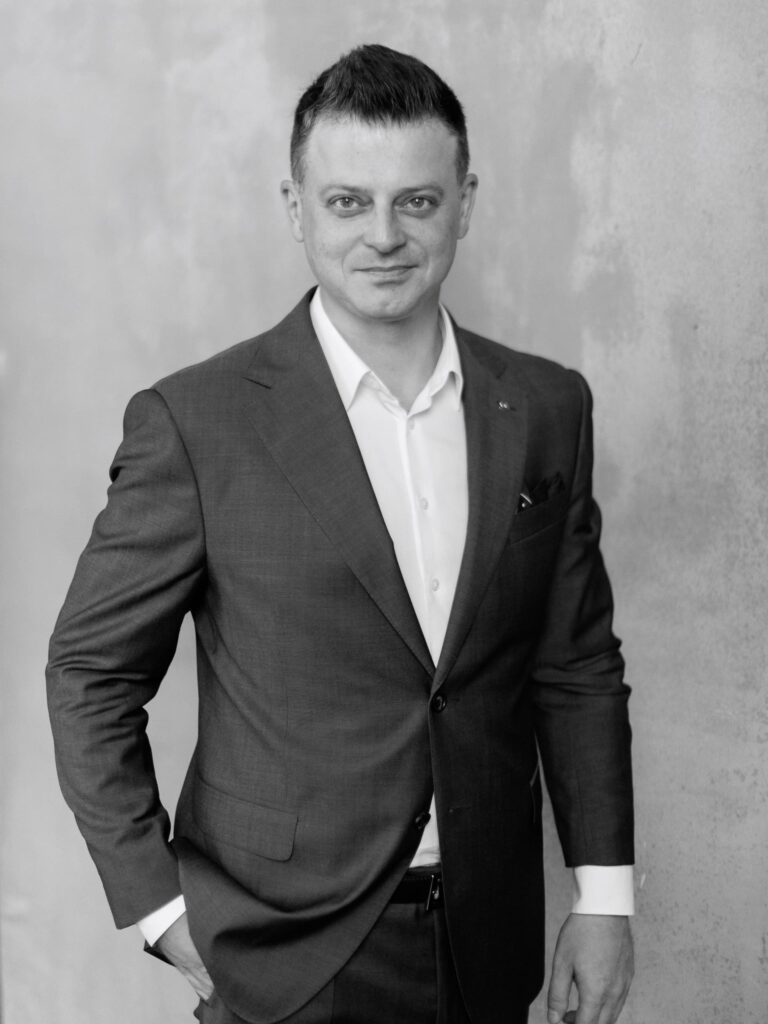 Максим Левченко